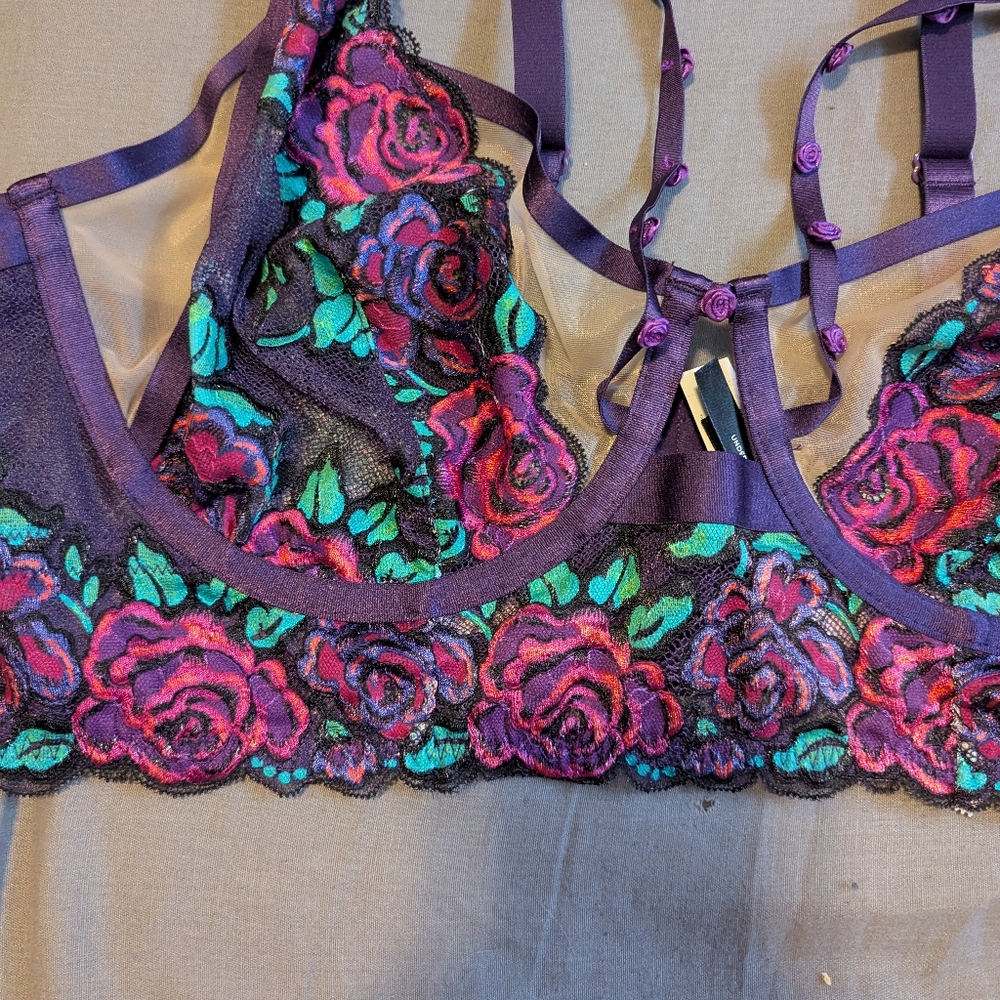 Torrid Vibrant Floral Lace Bra - Picture 4 of 5